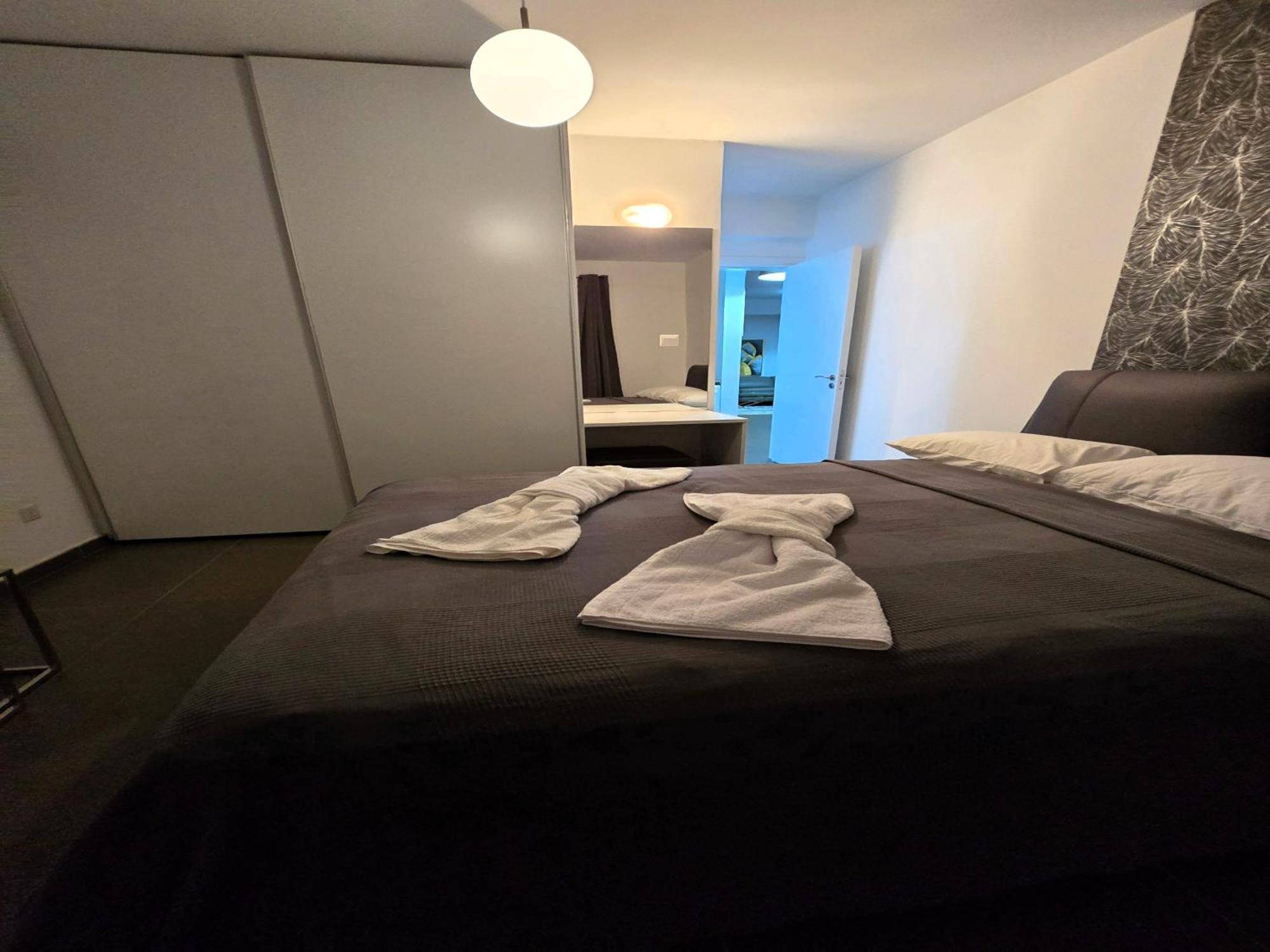 Golden Bay Deluxe Holiday Apartment Protarász Kültér fotó